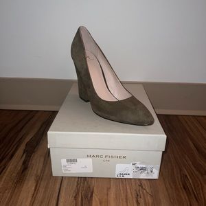 Marc Fisher LTD Olive Green Suede Heels: Size 8.5